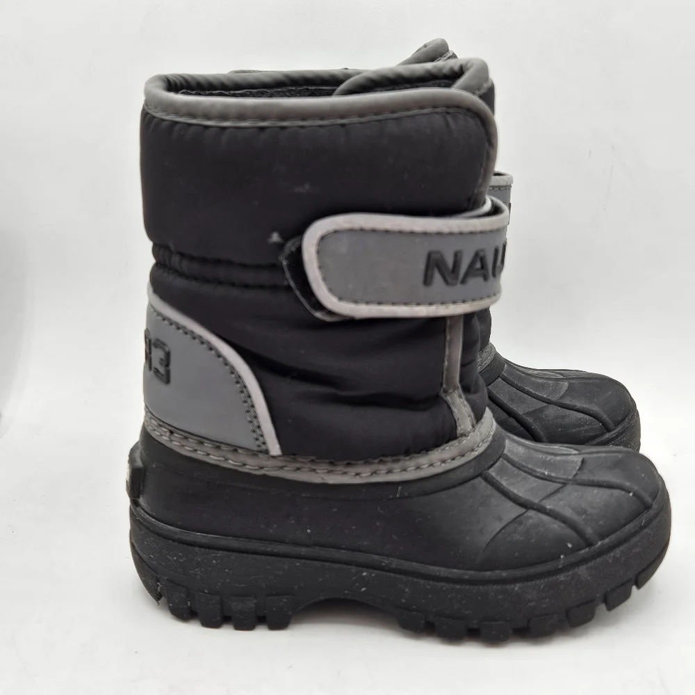 Nautica Kids Winter Boots Size 9